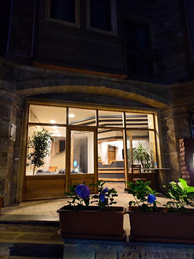 Imroz Adali'S Hotel Eksteriør billede