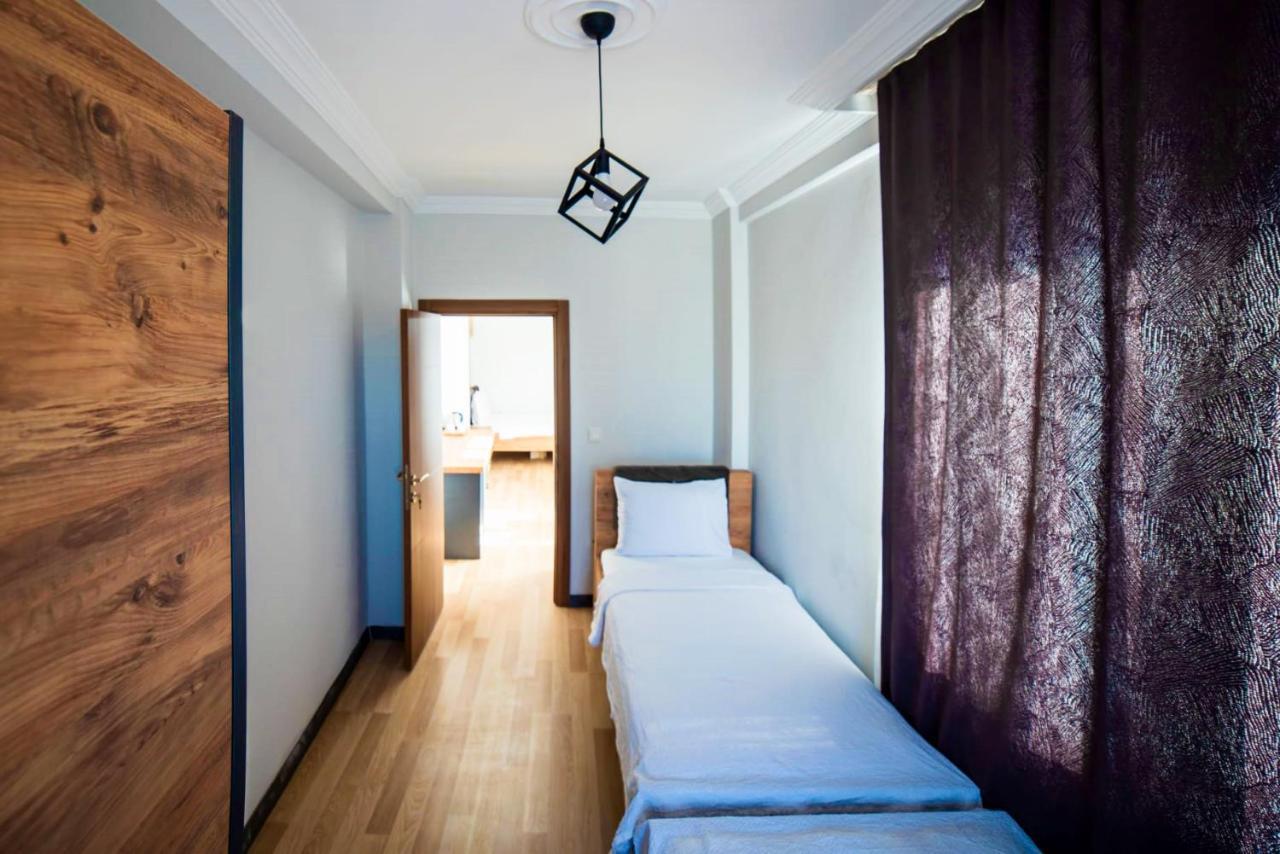 Imroz Adali'S Hotel Eksteriør billede